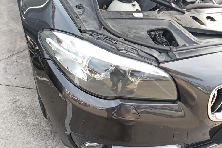 Used BMW 5 Series 2014 520Li Elegant Model
