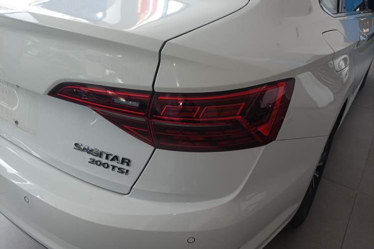 Used Volkswagen Sagitar 2020 200TSI Manual Comfort Version China VI Standard