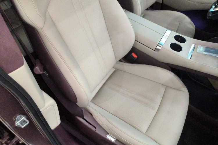 Used Xiaomi Auto YU7 2025 Ultra-Long Range High-Performance All-Wheel-Drive Max Edition
