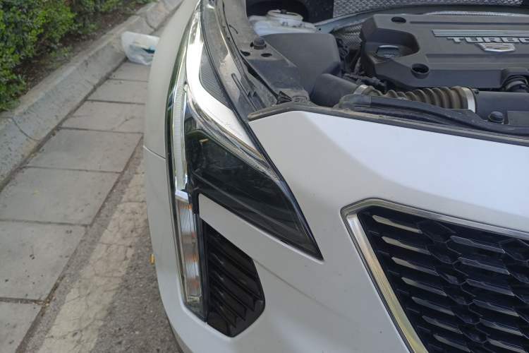 Used Cadillac XT4 2021 28T Two-Wheel Drive Tech Edition