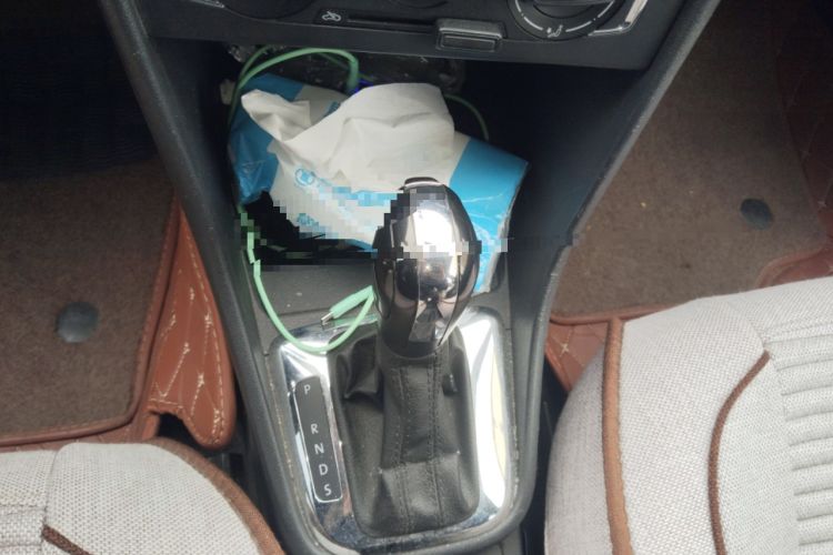 Used Volkswagen Santana 2013 1.6L Automatic Comfort Edition Gear Lever