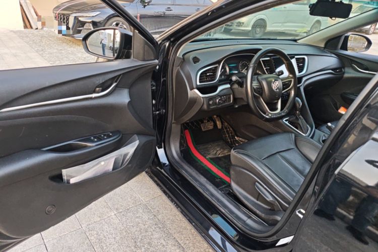 Used Buick GT 2018 18T Automatic Elite Model
