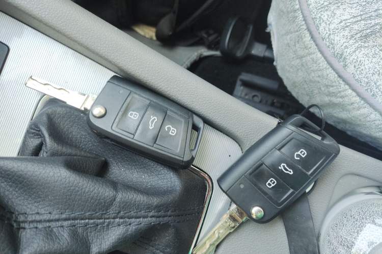 Used Skoda Octavia 2015 1.6L Automatic Yijie Edition Interior 1