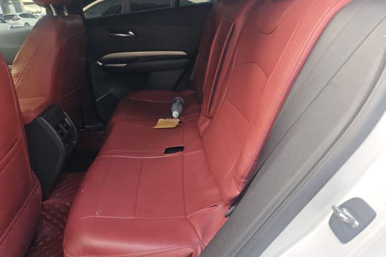 Used Cadillac XT4 2018 28T Two-Wheel Drive Tech Version