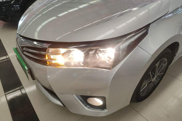 Used Toyota Corolla 2017 1.2T CVT GL-i Leather Edition Left Front Headlight