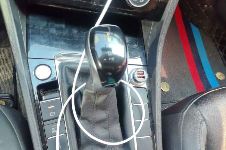 Used Volkswagen Sagitar 2020 280TSI DSG Comfort Version China VI Standard Gear Lever