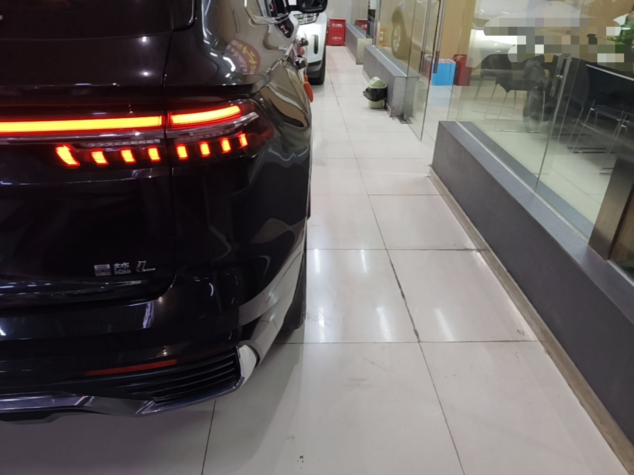 Geely Auto Monjaro L 2024 2.0TD High-Power Automatic Two-Wheel Drive Yunqi Version — снимка 9