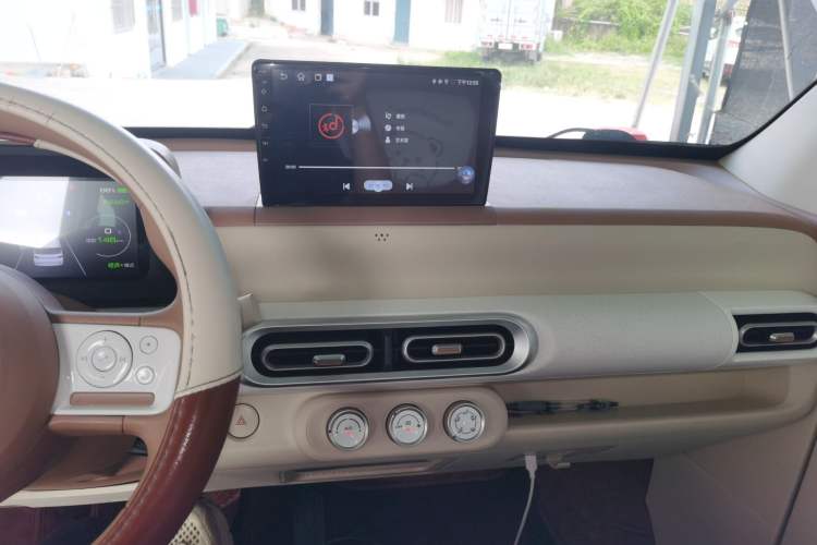Used Wuling Hongguang MINIEV 2024 3rd Generation 215km Youth Edition
