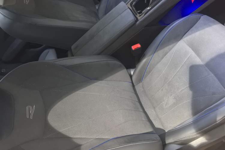 Used Volkswagen Tiguan L 2024 PRO 380TSI Four-Wheel Drive R-Line Prestige Edition
