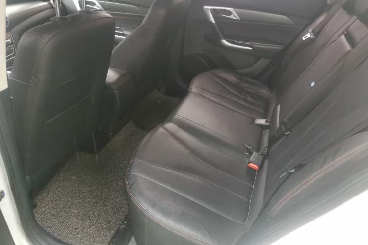 Used BAIC Beijing EU5 2018 R500 Smart Wind Edition