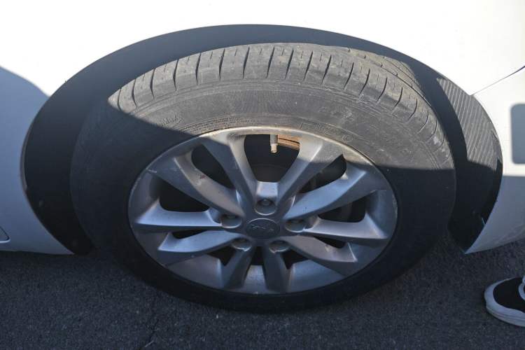 Used Kia K3 2015 1.6L Automatic GLS
