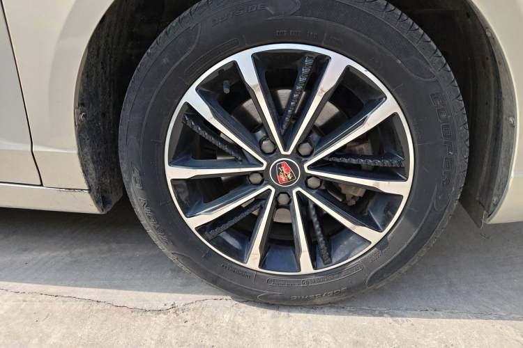 Used Roewe i5 2020 1.5L Automatic 4G Connect Luxury Flagship Edition