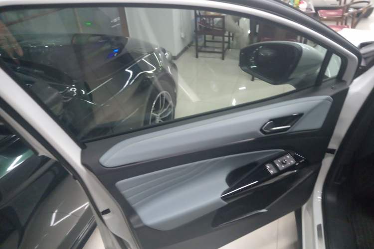 Used Volkswagen ID.4 X 2024 Pure & Smart Edition