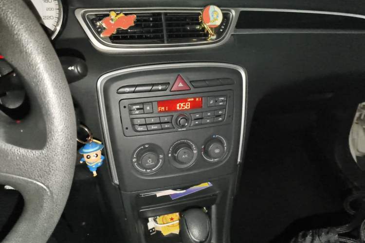 Used Peugeot 308 2014 Enjoy Edition Classic 1.6L Automatic Premium Model Audio And AC Panel