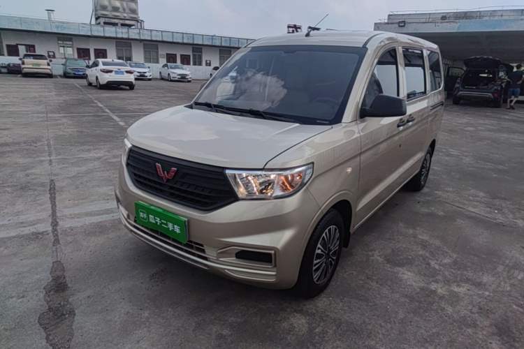 Used Wuling Hongguang V 2022 1.5L Jingqu Edition Electric-Assist LAR