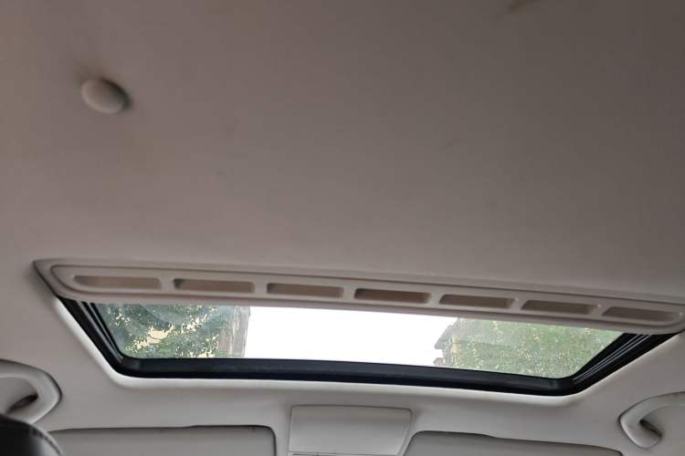 Used Volkswagen Gran Lavida 2013 1.6L Automatic Comfort Model