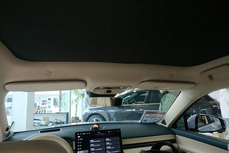 Used Hima AITO M5 2024 Extended-Range Max Rear-Wheel Drive Advanced Intelligent Driving Version
