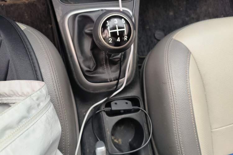 Used Kia Pegas 2019 1.4L Manual Value Edition (Compliant with National Emission Standard V) Gear Lever