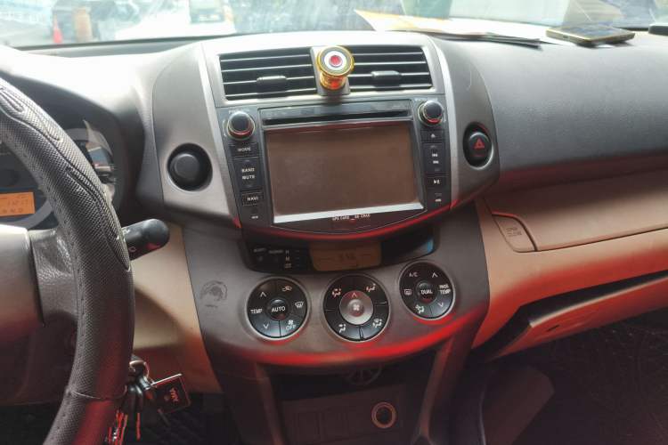 Used Toyota RAV4 2011 2.0L Automatic Classic Edition
