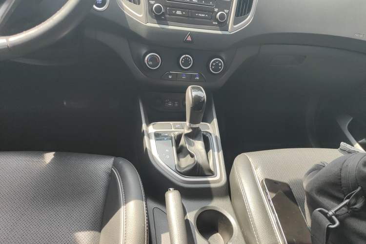 Used Hyundai ix25 2015 1.6L Automatic Two-Wheel Drive Smart GLS Trim