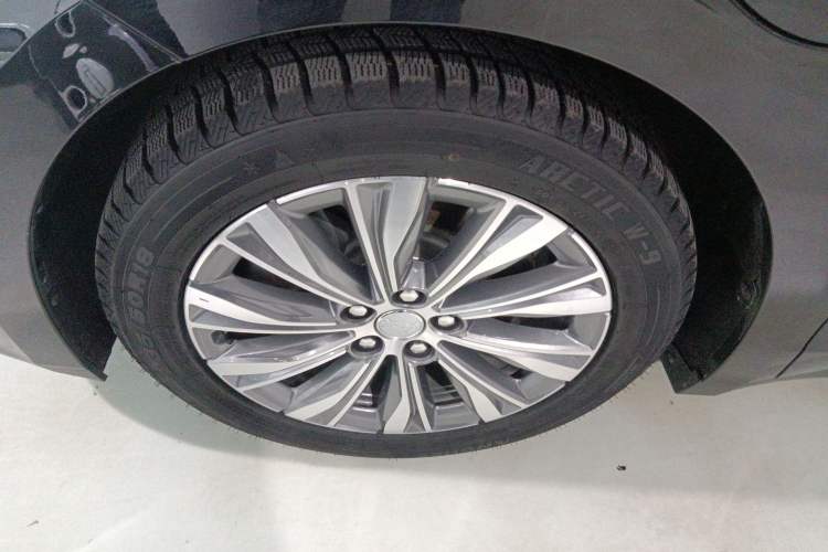 Used Hongqi E-QM5 2023 560km PLUS
