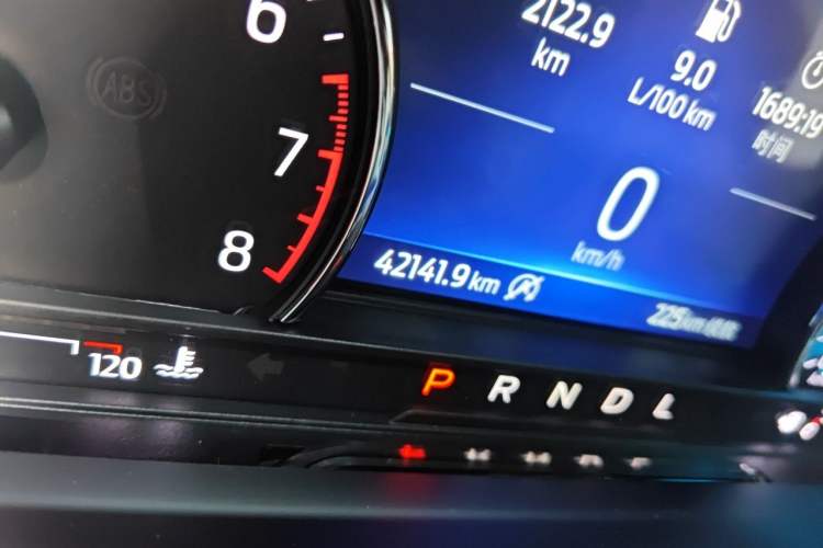 Used Ford Escape 2020 EcoBoost 245 Two-Wheel-Drive Titanium Edition
