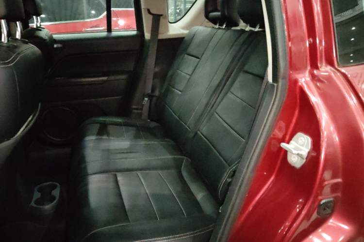 Used Jeep Compass (Import) 2014 Revised Version 2.0L Two-Wheel Drive Entry-Level Edition
