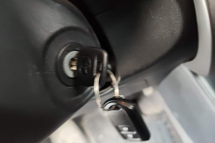 Used Toyota YARiS L Zhi Xuan 2021 X-Trail 1.5L CVT Leading Edition Vehicle Key