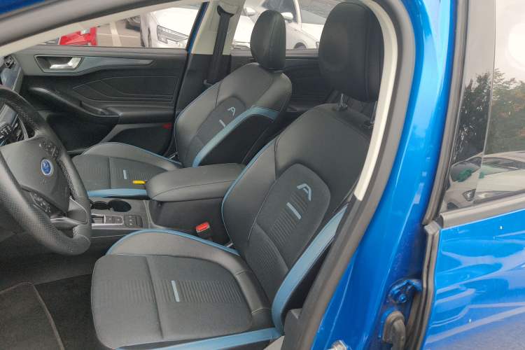 Used Ford Focus 2021 EcoBoost 180 Automatic Hunter Edition
