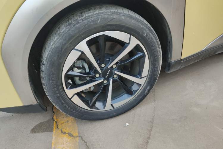 Used AION Y 2022 Plus 70 Smart Edition Exterior 2