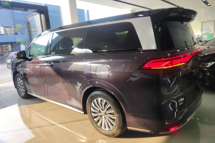 Used BYD Xia 2025 DM-i 1.5T 180km Beyond Edition
