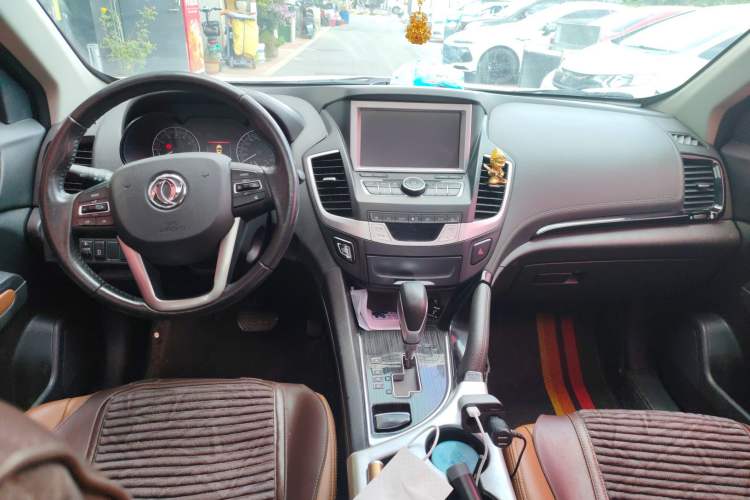 Used Dongfeng Fengdu MX5 2016 2.0L Automatic Flagship Edition
