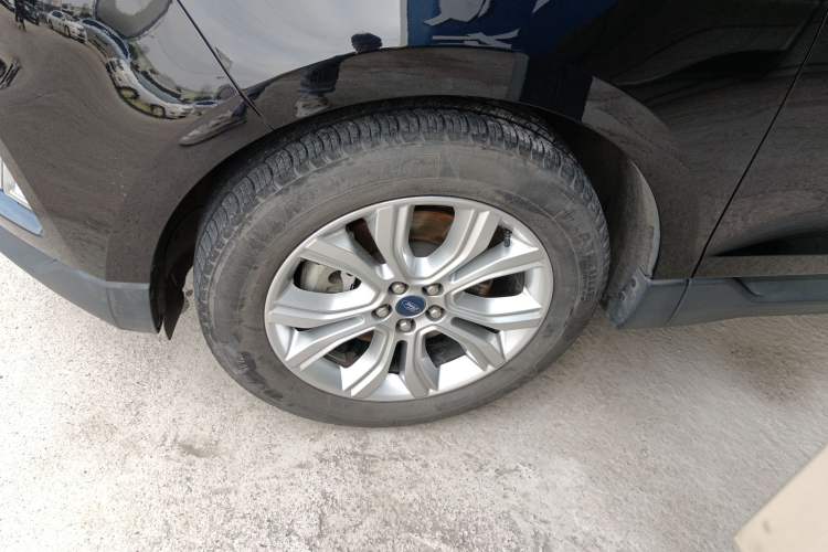 Used Ford Edge 2020 EcoBoost 245 Two-Wheel-Drive Platinum Edition 5 Seats