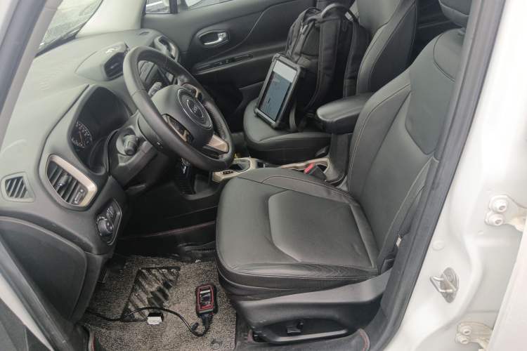 Used Jeep Renegade 2016 1.4T Automatic Smart Edition
