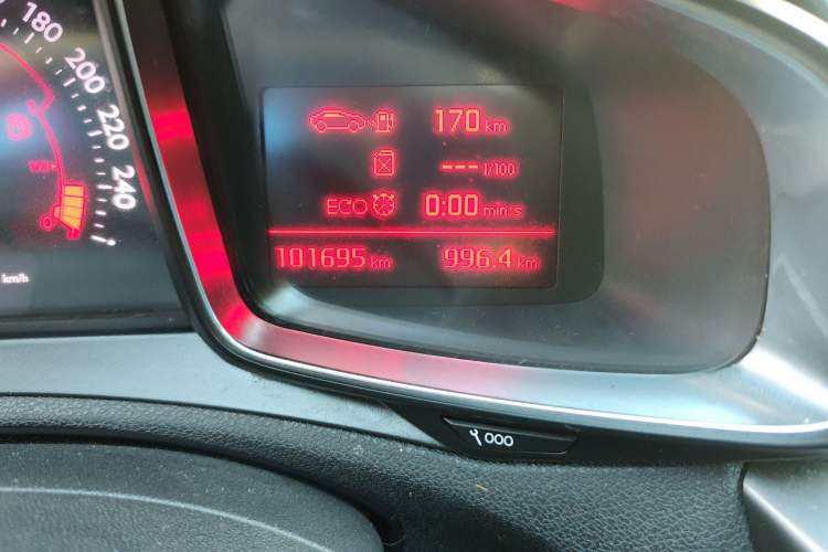 Used DS 6 2016 1.6T Luxury Edition THP160