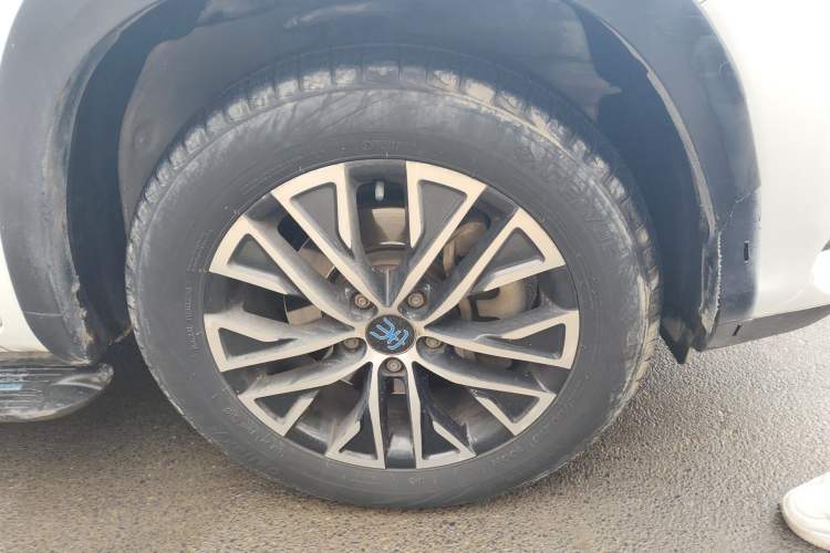 Used BYD Song New Energy 2017 Song DM 1.5TID All-Wheel Drive Luxury Model