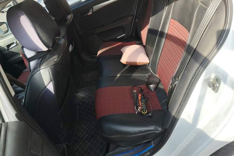 Used Roewe 350 2015 1.5L Manual Luxury Sunroof Edition Left Rear Seat