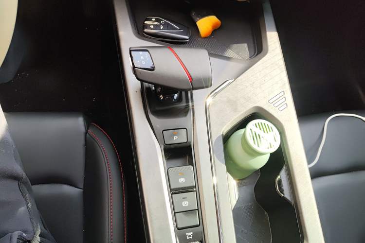 Used Oshan X5 PLUS 2023 Revised Version 1.5T DCT Navigation Edition