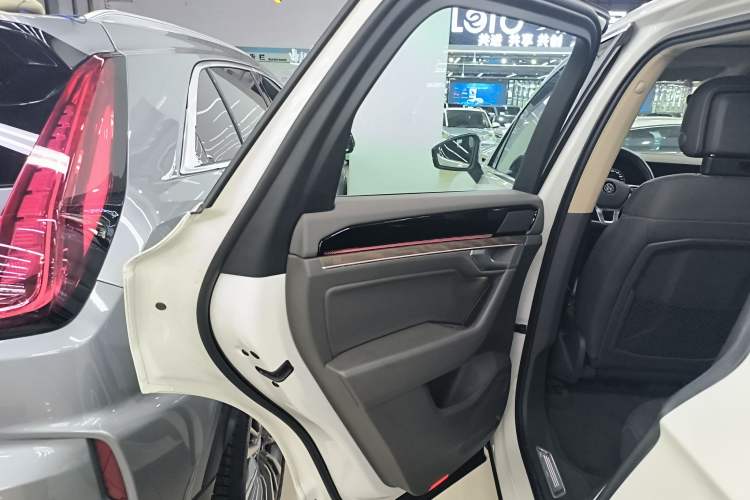 Used Volkswagen Touareg 2019 3.0 TSI RuiFeng Edition China V Standard