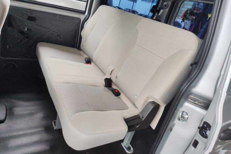 Used Wuling Hongguang V 2022 1.5L Jingqu Edition Electric-Assist LAR Left Rear Seat