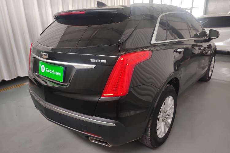 Used Cadillac XT5 2018 28E Four-Wheel Drive Tech Version Rear Right 45 Deg