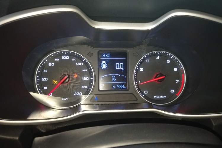 Used MG ZS 2018 1.5L Automatic Luxury Edition China V Standard