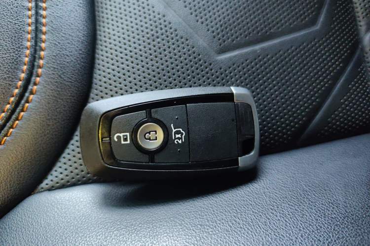 Used Ford Explorer 2024 2.3T EcoBoost Kunlun Peak Edition 7-Seater