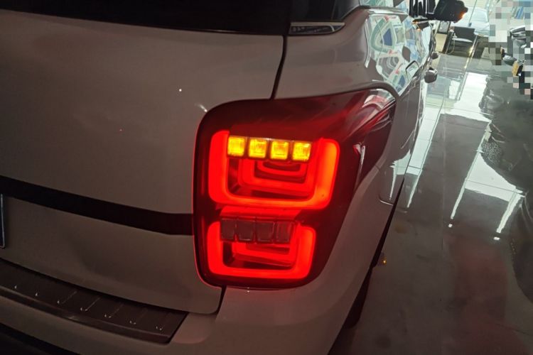 Used GAC Trumpchi GS8 2017 320T Two-Wheel Drive Luxury Smart Connectivity Version (7 Seats)
