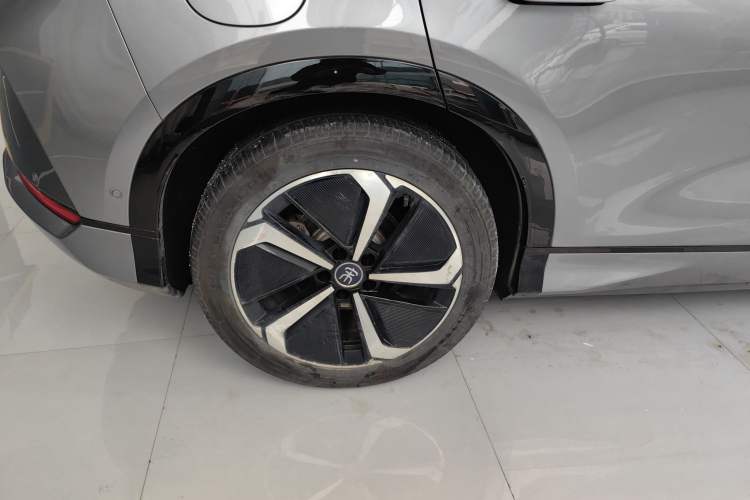 Used BYD Song L EV 2025 Intelligent Driving Version 662 km LiDAR Excellence Edition