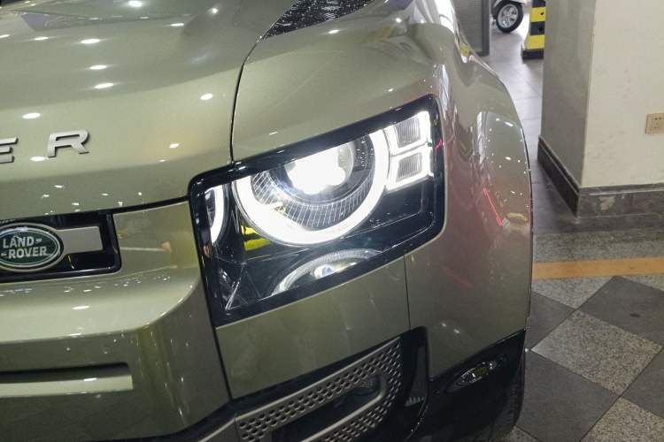 Used Land Rover Defender 2023 110 3.0T P400 X-DYNAMIC HSE
