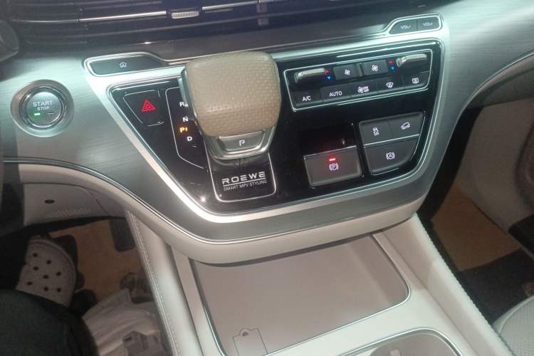 Used Roewe iMAX8 New Energy 2025 1.5T DMH Lu Zun Deluxe Edition Gear Lever