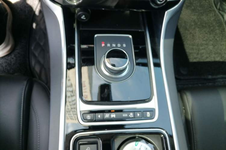 Used Jaguar XFL 2020 XFL 2.0T P200 Two-Wheel-Drive Elite Edition
