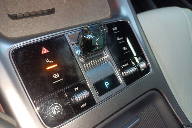 Used BYD Seal 2023 DM-i 1.5T 121km Prestige Model