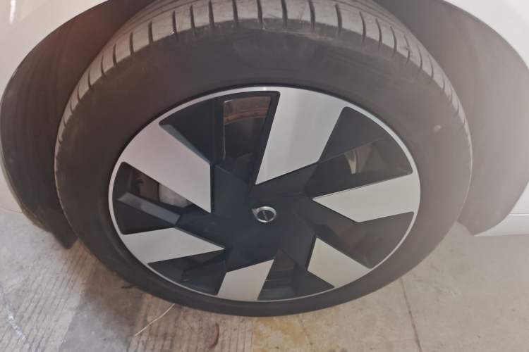 Used Volvo XC60 New Energy 2024 T8 Plug-in Hybrid Long-Range All-Wheel Drive Smart Luxury Edition